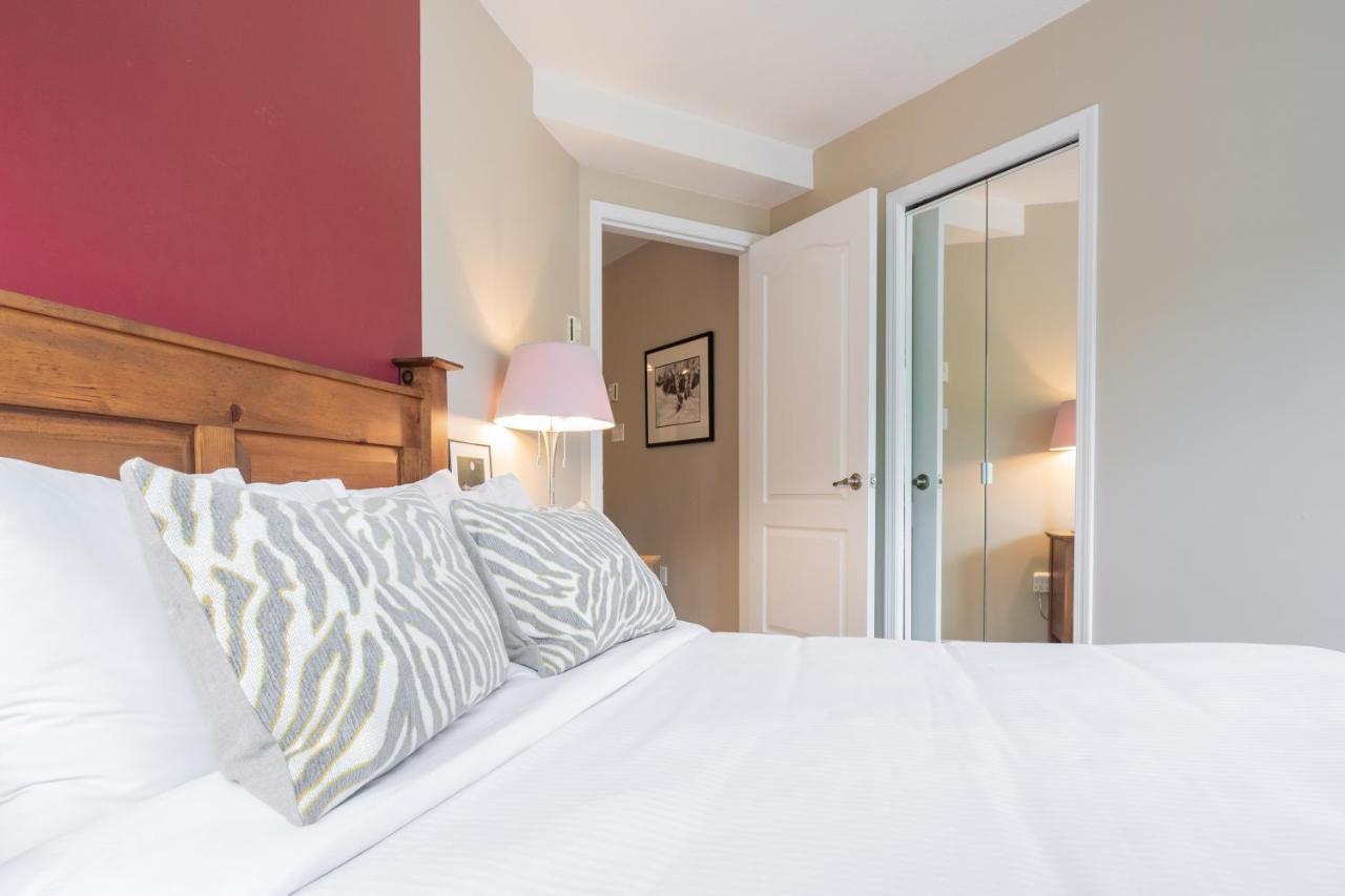 Deer Lodge By Outpost Whistler Extérieur photo